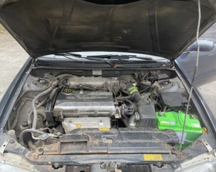 Сірий Кіа Кларус, об'ємом двигуна 2 л та пробігом 350 тис. км за 951 $, фото 6 на Automoto.ua