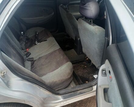 Сірий Кіа Кларус, об'ємом двигуна 1.8 л та пробігом 500 тис. км за 947 $, фото 5 на Automoto.ua