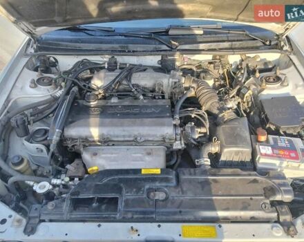 Сірий Кіа Кларус, об'ємом двигуна 2 л та пробігом 352 тис. км за 2000 $, фото 4 на Automoto.ua