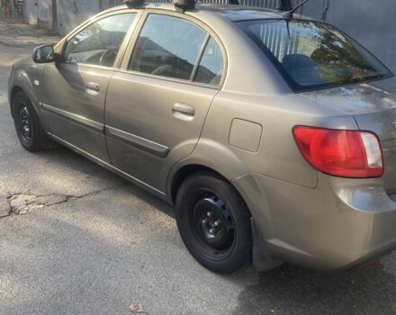 Серый Киа Кларус, объемом двигателя 1.4 л и пробегом 179 тыс. км за 4000 $, фото 5 на Automoto.ua