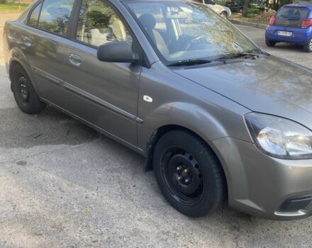 Серый Киа Кларус, объемом двигателя 1.4 л и пробегом 179 тыс. км за 4000 $, фото 2 на Automoto.ua