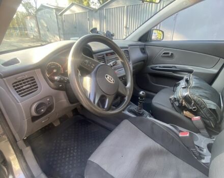 Серый Киа Кларус, объемом двигателя 1.4 л и пробегом 179 тыс. км за 4000 $, фото 9 на Automoto.ua