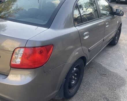 Серый Киа Кларус, объемом двигателя 1.4 л и пробегом 179 тыс. км за 4000 $, фото 3 на Automoto.ua