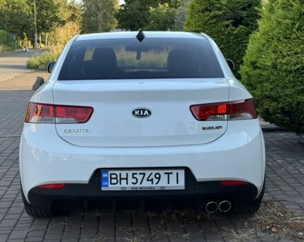 Кіа Інша 2012 у Одесі на Automoto.ua Білий Кіа Інша, об'ємом двигуна 2 л та пробігом 131 тис. км за 8200 $, фото 12 на Automoto.ua