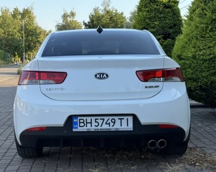 Кіа Інша 2012 у Одесі на Automoto.ua Білий Кіа Інша, об'ємом двигуна 2 л та пробігом 131 тис. км за 8200 $, фото 9 на Automoto.ua