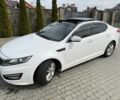 Белый Киа Другая, объемом двигателя 2 л и пробегом 400 тыс. км за 7700 $, фото 1 на Automoto.ua