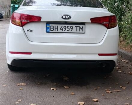 Білий Кіа Інша, об'ємом двигуна 2 л та пробігом 367 тис. км за 8000 $, фото 2 на Automoto.ua