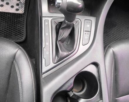 Белый Киа Другая, объемом двигателя 2 л и пробегом 255 тыс. км за 9200 $, фото 10 на Automoto.ua