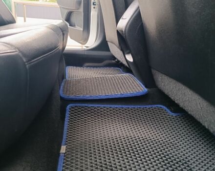 Белый Киа Другая, объемом двигателя 2 л и пробегом 150 тыс. км за 11500 $, фото 2 на Automoto.ua