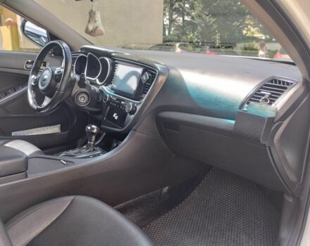 Білий Кіа Інша, об'ємом двигуна 2 л та пробігом 250 тис. км за 10300 $, фото 4 на Automoto.ua