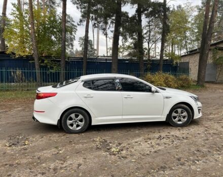 Белый Киа Другая, объемом двигателя 2 л и пробегом 266 тыс. км за 9900 $, фото 4 на Automoto.ua