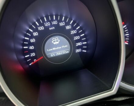 Белый Киа Другая, объемом двигателя 2 л и пробегом 266 тыс. км за 9900 $, фото 1 на Automoto.ua