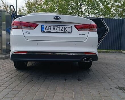 Белый Киа Другая, объемом двигателя 2 л и пробегом 150 тыс. км за 11500 $, фото 5 на Automoto.ua