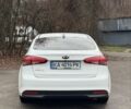 Белый Киа Другая, объемом двигателя 2 л и пробегом 233 тыс. км за 8200 $, фото 4 на Automoto.ua