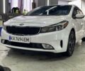 Белый Киа Другая, объемом двигателя 1.8 л и пробегом 94 тыс. км за 11500 $, фото 1 на Automoto.ua