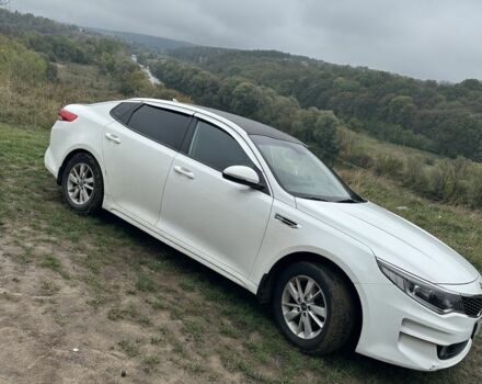 Белый Киа Другая, объемом двигателя 2 л и пробегом 300 тыс. км за 10450 $, фото 3 на Automoto.ua