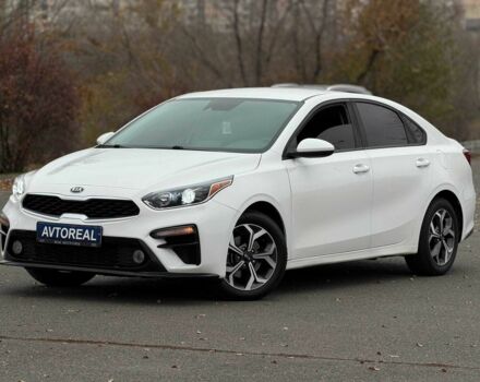 Белый Киа Другая, объемом двигателя 2 л и пробегом 128 тыс. км за 13500 $, фото 1 на Automoto.ua