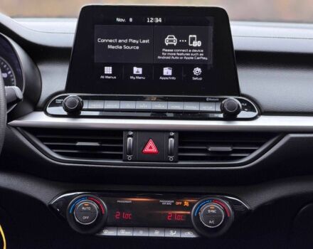 Белый Киа Другая, объемом двигателя 2 л и пробегом 128 тыс. км за 13500 $, фото 19 на Automoto.ua