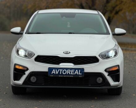 Белый Киа Другая, объемом двигателя 2 л и пробегом 128 тыс. км за 13500 $, фото 5 на Automoto.ua