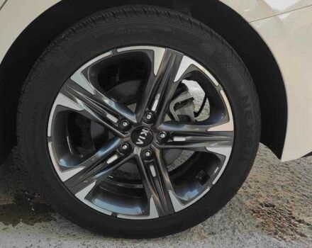 Белый Киа Другая, объемом двигателя 0 л и пробегом 48 тыс. км за 7600 $, фото 4 на Automoto.ua