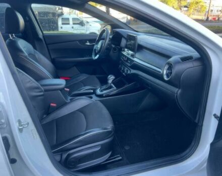 Белый Киа Другая, объемом двигателя 2 л и пробегом 39 тыс. км за 2800 $, фото 8 на Automoto.ua