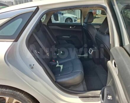 Білий Кіа Інша, об'ємом двигуна 1.6 л та пробігом 35 тис. км за 15500 $, фото 7 на Automoto.ua