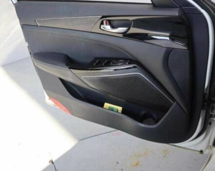 Белый Киа Другая, объемом двигателя 3 л и пробегом 54 тыс. км за 6500 $, фото 6 на Automoto.ua