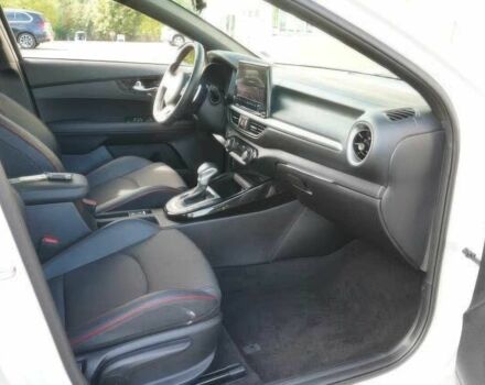 Белый Киа Другая, объемом двигателя 1.6 л и пробегом 20 тыс. км за 6400 $, фото 9 на Automoto.ua