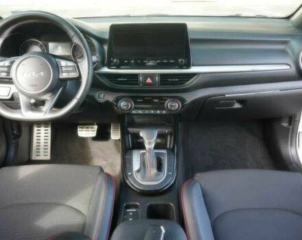 Белый Киа Другая, объемом двигателя 1.6 л и пробегом 20 тыс. км за 6400 $, фото 5 на Automoto.ua