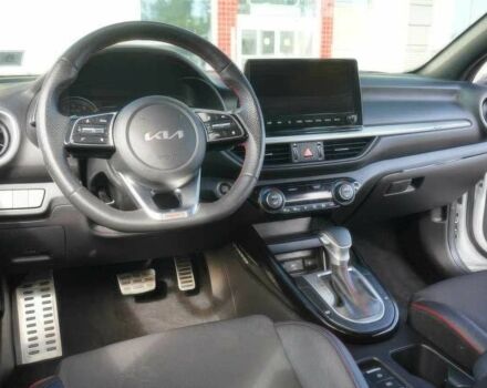 Белый Киа Другая, объемом двигателя 1.6 л и пробегом 20 тыс. км за 6400 $, фото 6 на Automoto.ua