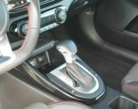 Белый Киа Другая, объемом двигателя 1.6 л и пробегом 20 тыс. км за 6400 $, фото 10 на Automoto.ua