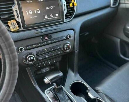 Кіа Інша 2017 у Полтаві на Automoto.ua Білий Кіа Інша, об'ємом двигуна 0 л та пробігом 160 тис. км за 17000 $, фото 12 на Automoto.ua