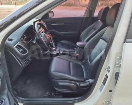 Белый Киа Другая, объемом двигателя 1.6 л и пробегом 50 тыс. км за 13700 $, фото 14 на Automoto.ua