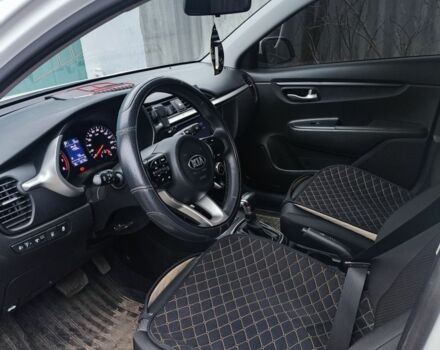 Білий Кіа Інша, об'ємом двигуна 1.6 л та пробігом 26 тис. км за 17500 $, фото 2 на Automoto.ua