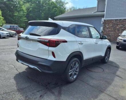 Белый Киа Другая, объемом двигателя 2 л и пробегом 34 тыс. км за 4200 $, фото 3 на Automoto.ua