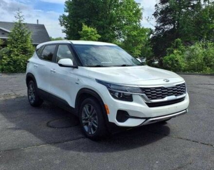 Белый Киа Другая, объемом двигателя 2 л и пробегом 34 тыс. км за 4200 $, фото 4 на Automoto.ua