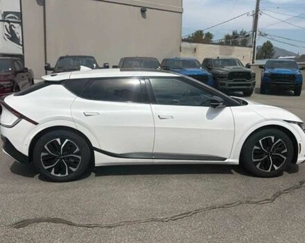 Белый Киа Другая, объемом двигателя 0 л и пробегом 22 тыс. км за 19000 $, фото 5 на Automoto.ua