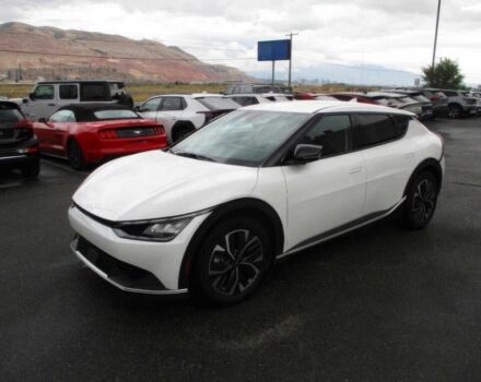 Белый Киа Другая, объемом двигателя 0 л и пробегом 20 тыс. км за 18000 $, фото 1 на Automoto.ua