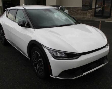 Белый Киа Другая, объемом двигателя 0 л и пробегом 21 тыс. км за 15600 $, фото 2 на Automoto.ua