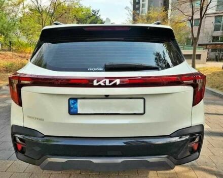 Белый Киа Другая, объемом двигателя 1.6 л и пробегом 27 тыс. км за 13200 $, фото 4 на Automoto.ua