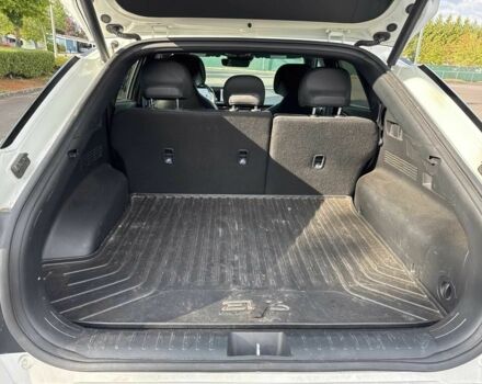 Белый Киа Другая, объемом двигателя 0 л и пробегом 16 тыс. км за 18000 $, фото 16 на Automoto.ua