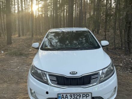 Киа Другая 2011 в Вышгороде на Automoto.ua Белый Киа Другая, объемом двигателя 1.4 л и пробегом 324 тыс. км за 5800 $, фото 1 на Automoto.ua