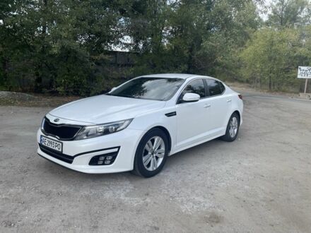 Киа Другая 2014 в Днепре (Днепропетровске) на Automoto.ua Белый Киа Другая, объемом двигателя 2 л и пробегом 296 тыс. км за 12000 $, фото 1 на Automoto.ua