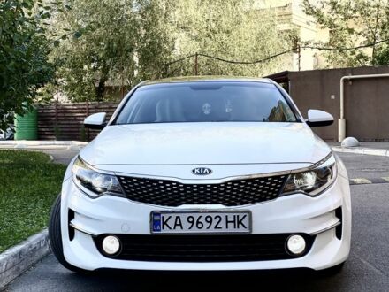 Кіа Інша 2015 у Києві на Automoto.ua Білий Кіа Інша, об'ємом двигуна 2 л та пробігом 235 тис. км за 12200 $, фото 1 на Automoto.ua