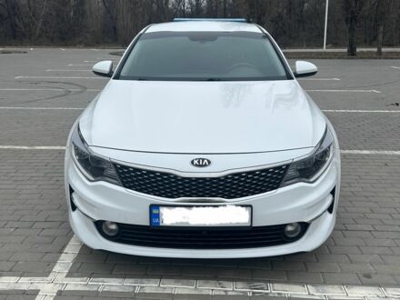 Білий Кіа Інша, об'ємом двигуна 2 л та пробігом 259 тис. км за 12500 $, фото 1 на Automoto.ua