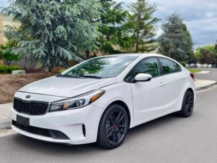 Білий Кіа Інша, об'ємом двигуна 2 л та пробігом 49 тис. км за 4500 $, фото 1 на Automoto.ua