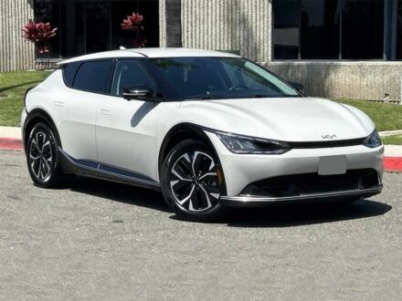 Киа Другая 2022 в Мукачеве на Automoto.ua Белый Киа Другая, объемом двигателя 0 л и пробегом 29 тыс. км за 9000 $, фото 1 на Automoto.ua