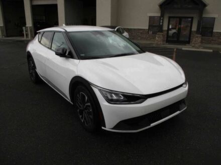 Білий Кіа Інша, об'ємом двигуна 0 л та пробігом 20 тис. км за 18000 $, фото 1 на Automoto.ua