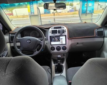 Черный Киа Другая, объемом двигателя 0 л и пробегом 200 тыс. км за 3800 $, фото 3 на Automoto.ua