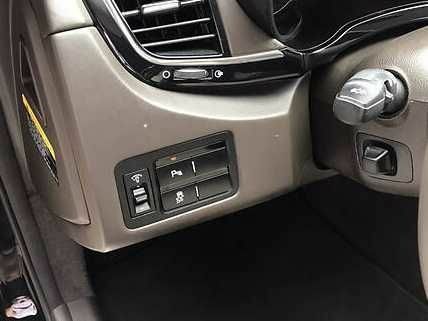 Чорний Кіа Інша, об'ємом двигуна 5 л та пробігом 62 тис. км за 16600 $, фото 11 на Automoto.ua